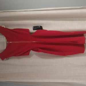 Red Bebe exposed hip dress new with tags gold zipper size large